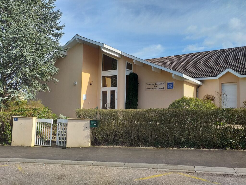 Justicia española avala llamar “secta destructiva” a los Testigos de Jehová